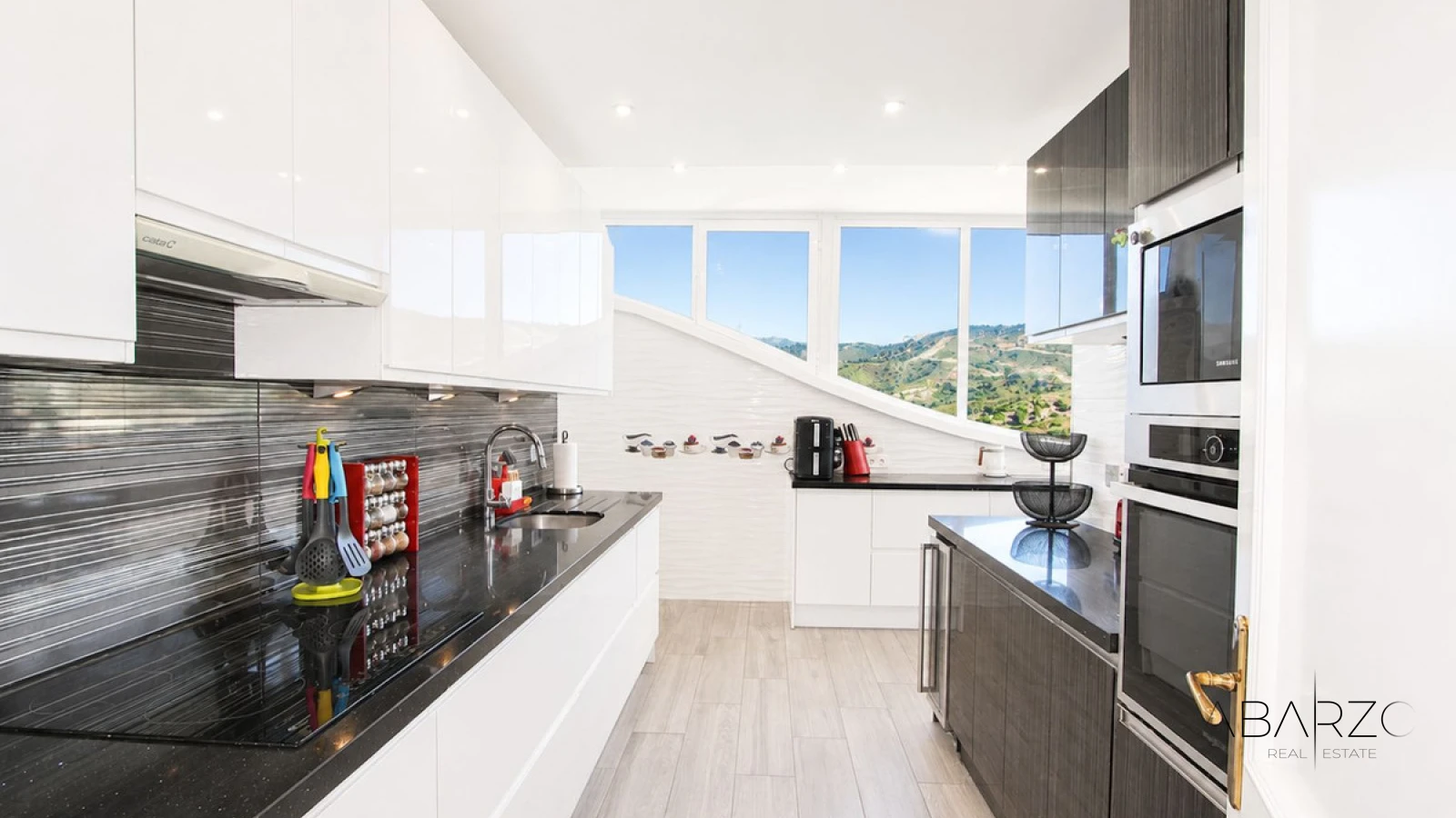 Luxury Corner Duplex Penthouse with Panoramic Sea Views in Elviria Hills, Marbella East — interior, Marbella East, Marbella (10 of 48)