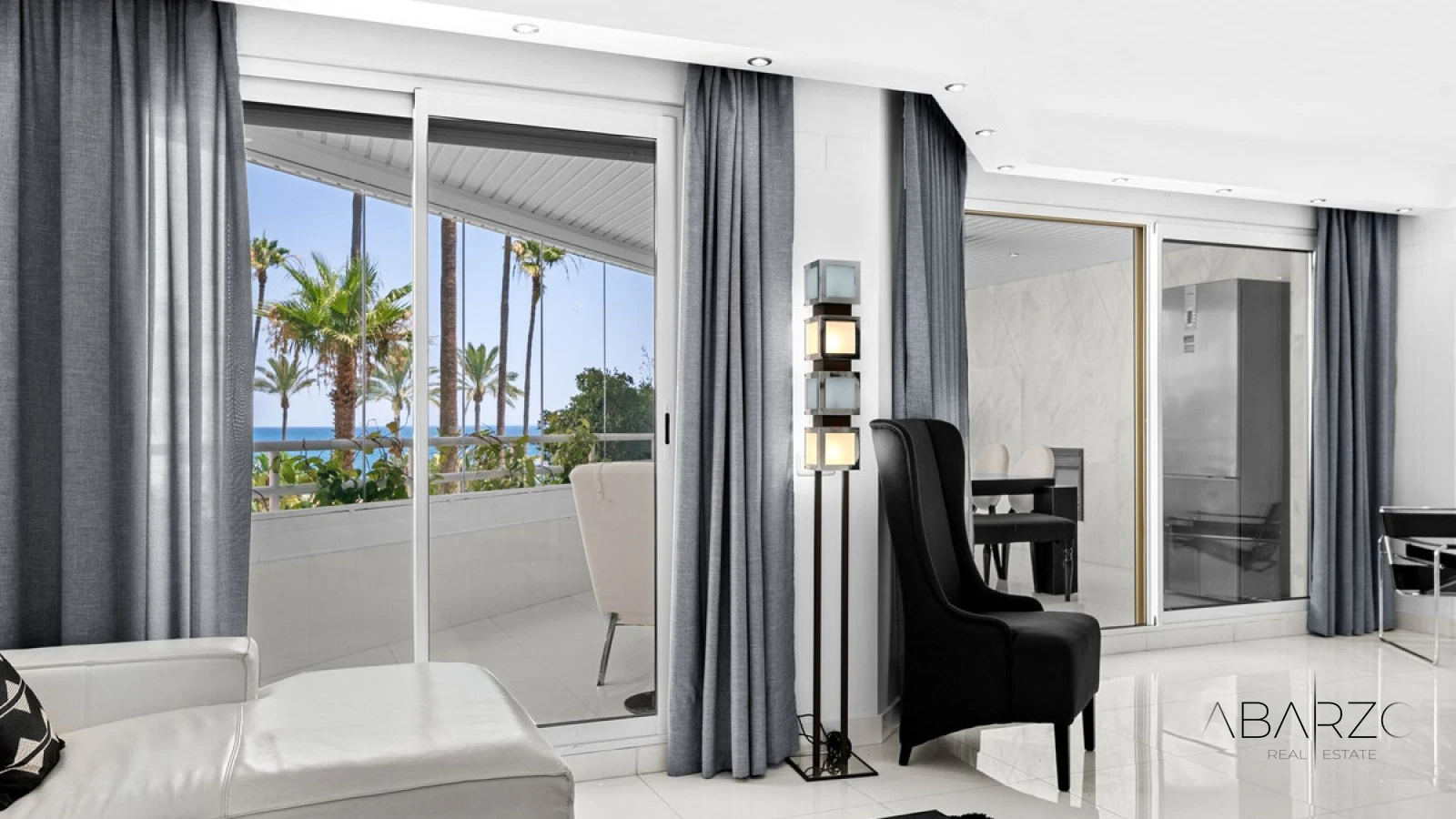 Frontline Beach Apartment in Marbella Golden Mile with Sea Views and 4 Bedrooms — interior, Golden Mile, Marbella (6 of 49)