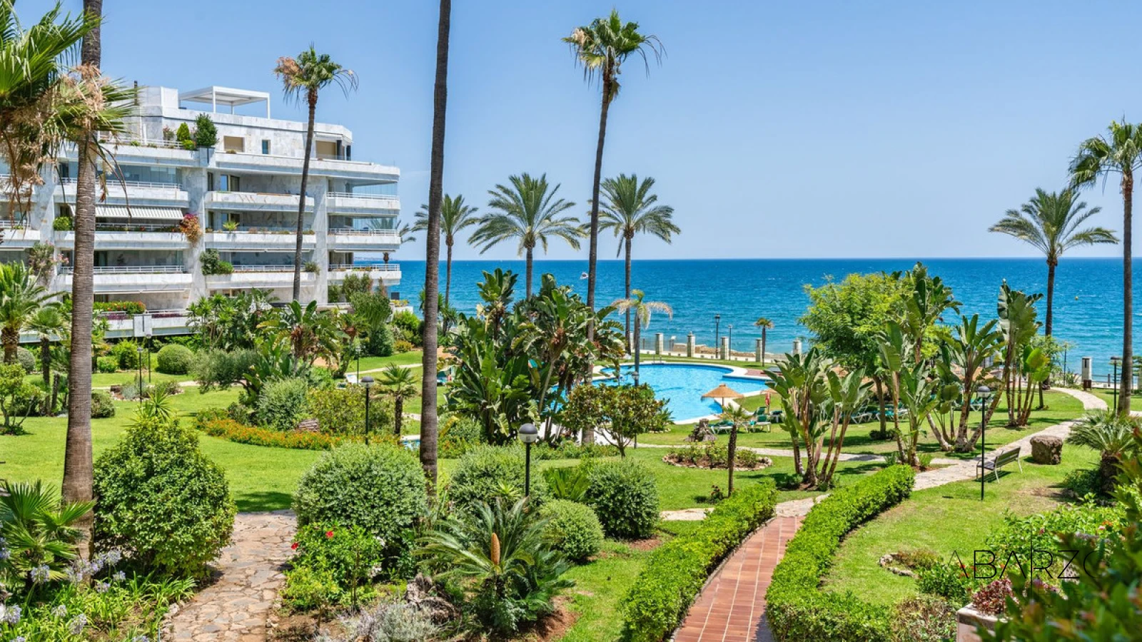 Frontline Beach Apartment in Marbella Golden Mile with Sea Views and 4 Bedrooms — luxury property for sale in Golden Mile, Marbella