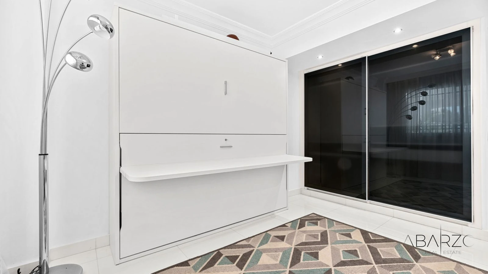 Frontline Beach Apartment in Marbella Golden Mile with Sea Views and 4 Bedrooms — interior, Golden Mile, Marbella (16 of 49)