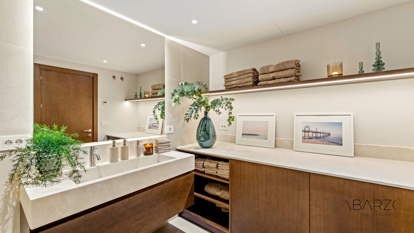 Fully Renovated Apartment in Coto Real I with Panoramic Sea and Mountain Views — interior, Golden Mile, Marbella (19 of 30)