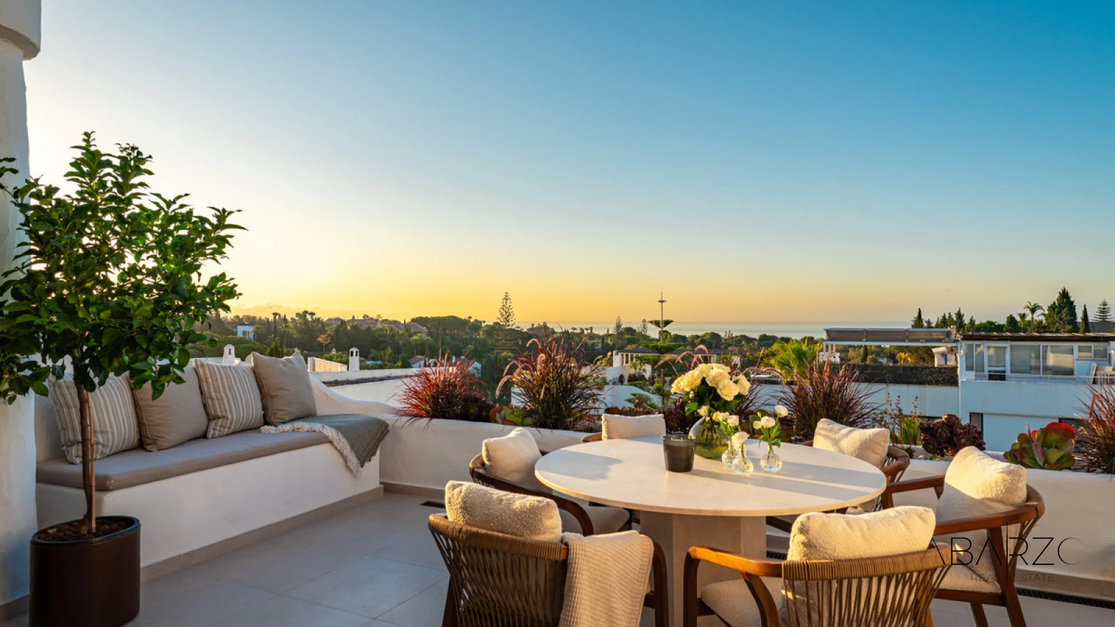 Fully Renovated Apartment in Coto Real I with Panoramic Sea and Mountain Views — interior, Golden Mile, Marbella (5 of 30)