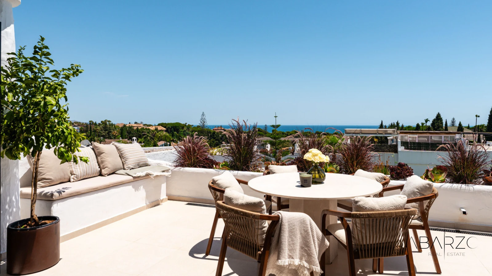 Fully Renovated Apartment in Coto Real I with Panoramic Sea and Mountain Views — interior, Golden Mile, Marbella (10 of 30)