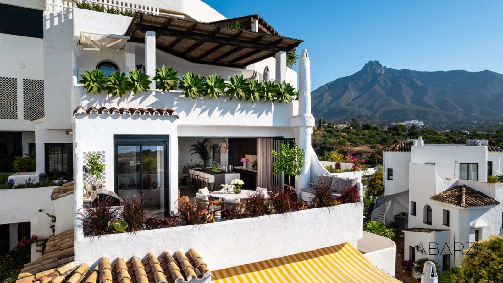 Fully Renovated Apartment in Coto Real I with Panoramic Sea and Mountain Views — interior, Golden Mile, Marbella (4 of 30)