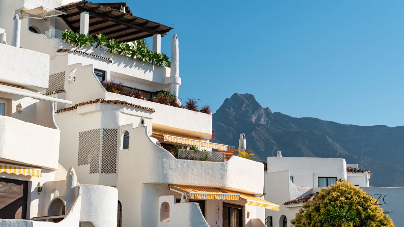 Fully Renovated Apartment in Coto Real I with Panoramic Sea and Mountain Views — interior, Golden Mile, Marbella (25 of 30)