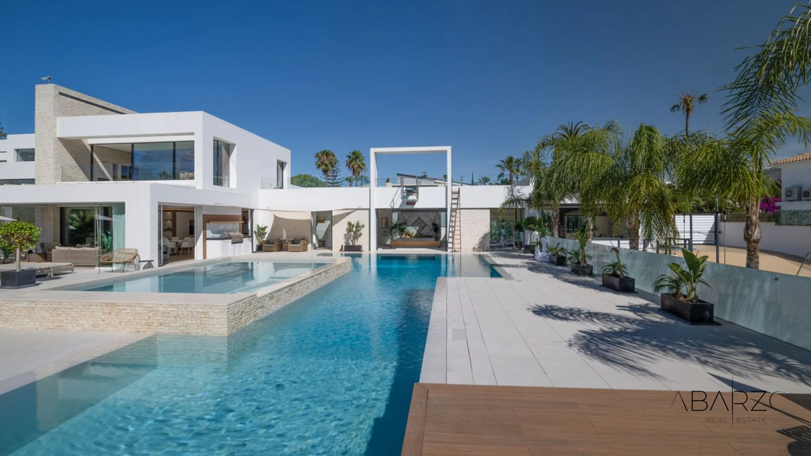 Exquisite 7-Bedroom Mansion in El Paraiso with Infinity Pool and Tennis Court — interior, New Golden Mile, Estepona (2 of 43)