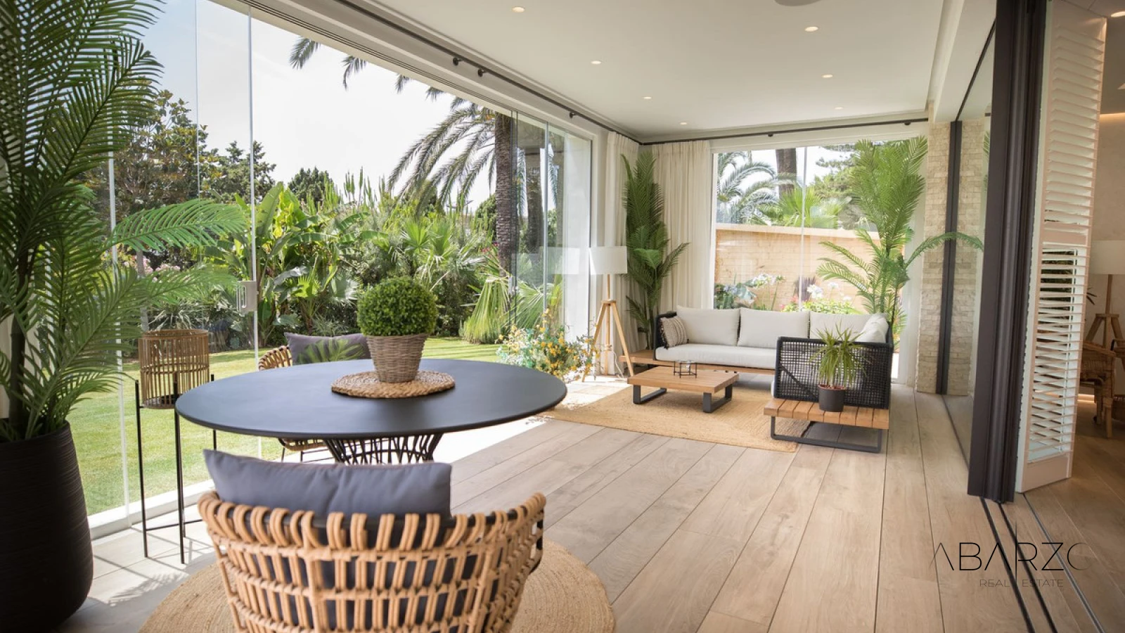 Exquisite 7-Bedroom Mansion in El Paraiso with Infinity Pool and Tennis Court — interior, New Golden Mile, Estepona (9 of 43)