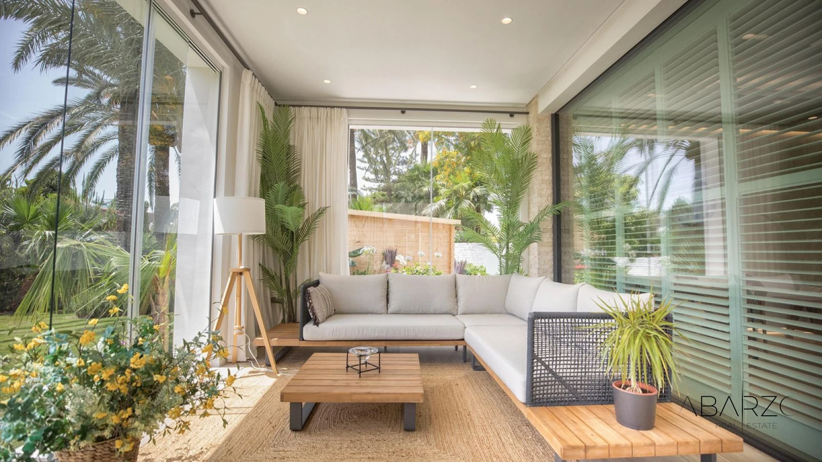 Exquisite 7-Bedroom Mansion in El Paraiso with Infinity Pool and Tennis Court — interior, New Golden Mile, Estepona (39 of 43)