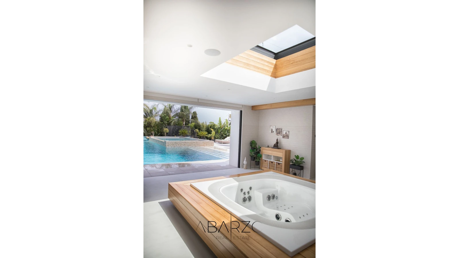 Exquisite 7-Bedroom Mansion in El Paraiso with Infinity Pool and Tennis Court — interior, New Golden Mile, Estepona (36 of 43)