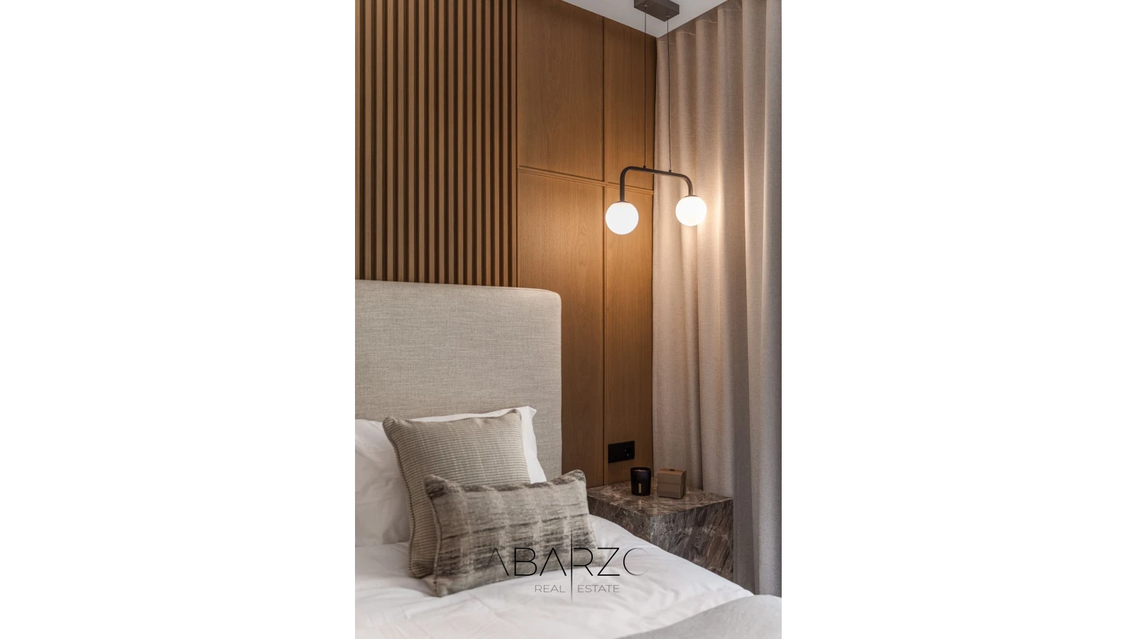 A renovated 3-level townhouse in La Quinta Hills, Benahavís with rooftop solarium and sea views — interior, La Quinta, Benahavís (24 of 32)