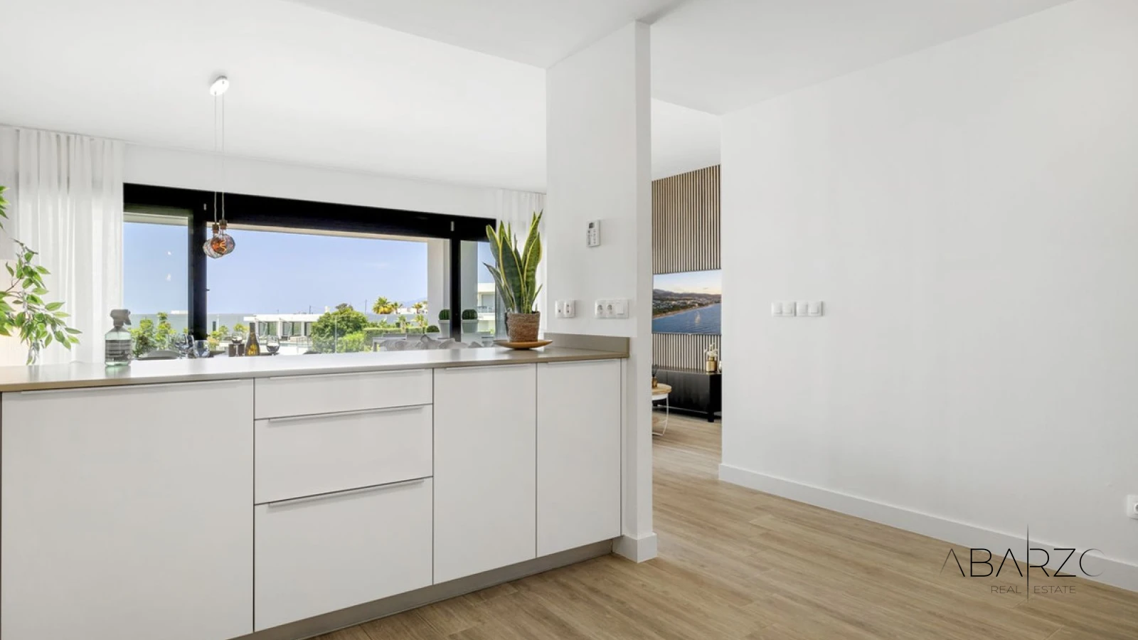 Exclusive luxury apartment in Cabopino with panoramic sea views near golf clubhouse — interior, Marbella East, Marbella (19 of 38)