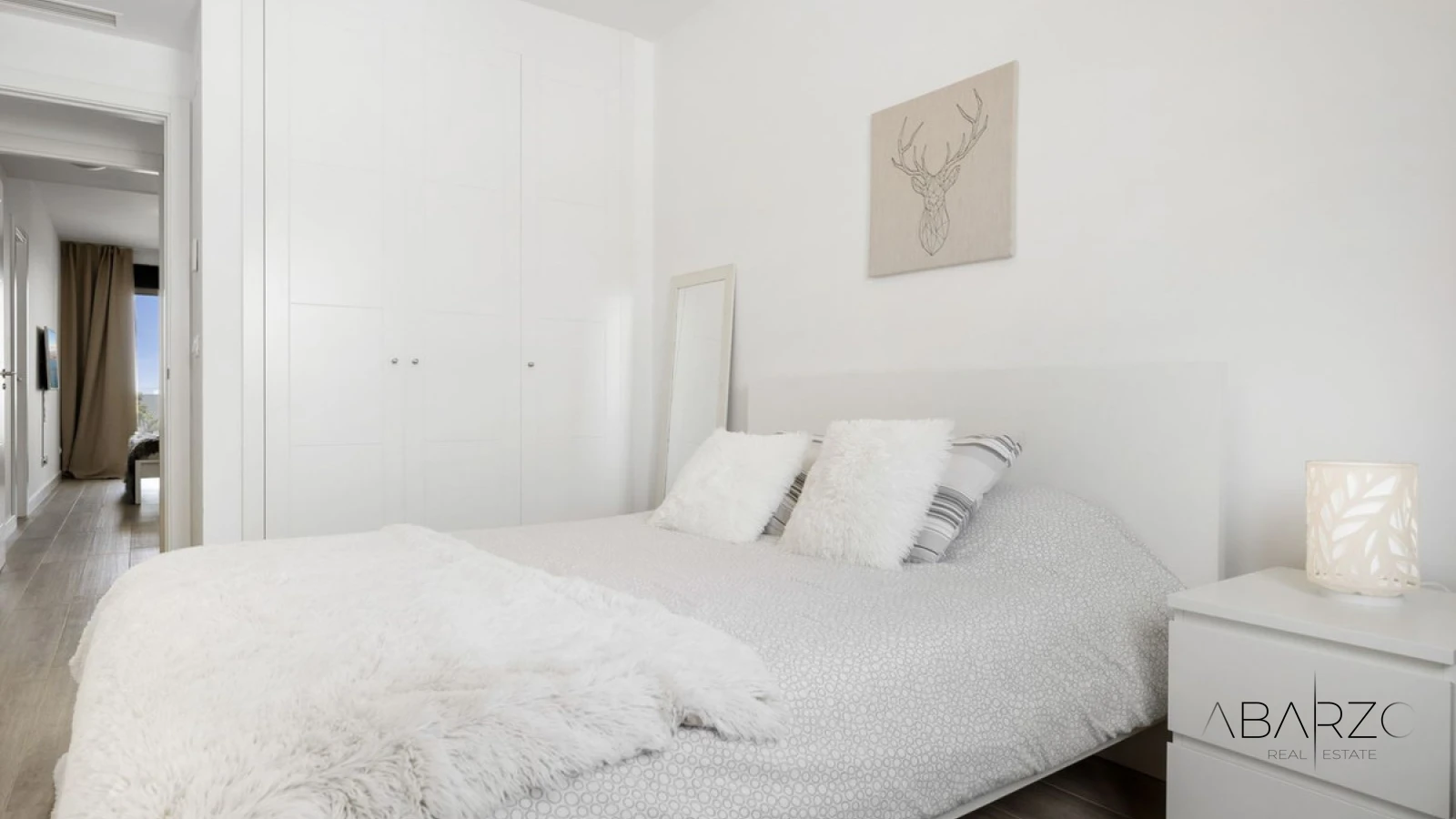 Exclusive luxury apartment in Cabopino with panoramic sea views near golf clubhouse — interior, Marbella East, Marbella (24 of 38)