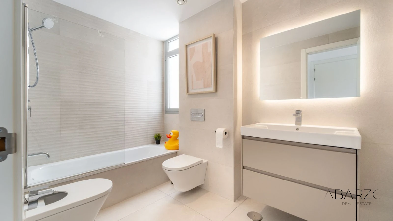 South-facing 3 Bedroom Apartment in Elviria with Sea Views and Pool — interior, Marbella East, Marbella (26 of 40)