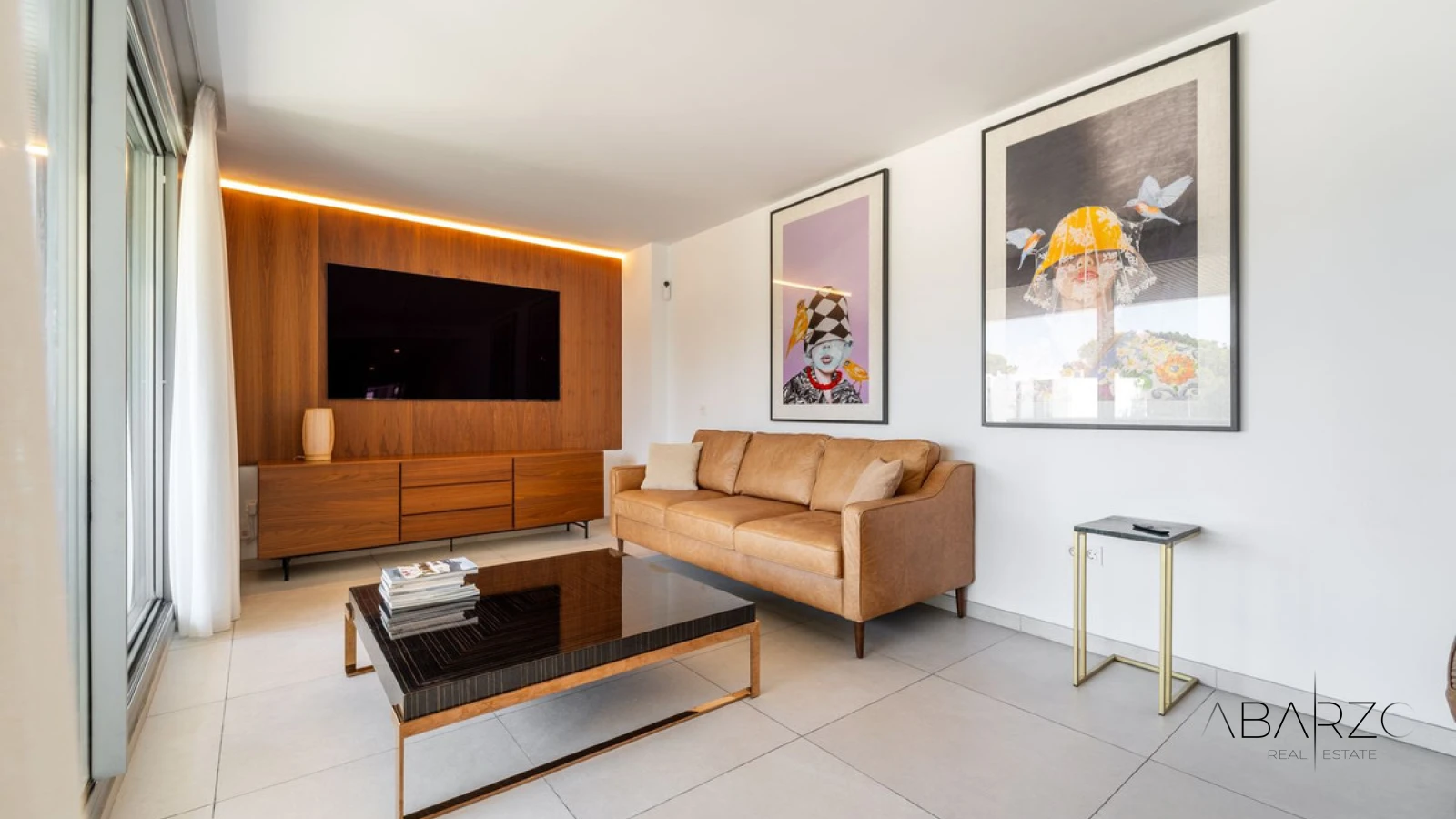 South-facing 3 Bedroom Apartment in Elviria with Sea Views and Pool — interior, Marbella East, Marbella (8 of 40)