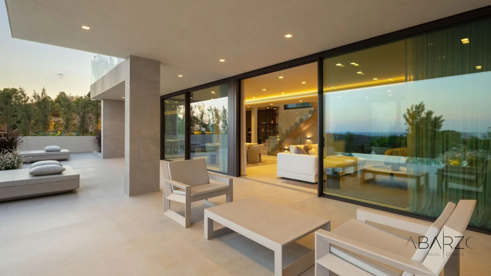 Contemporary 5-Bedroom Villa in Los Flamingos with Panoramic Sea Views — interior, Los Flamingos, Benahavís (7 of 42)