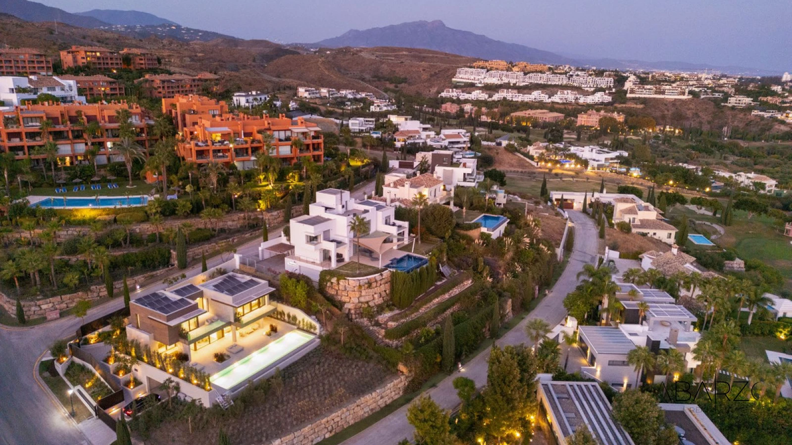 Contemporary 5-Bedroom Villa in Los Flamingos with Panoramic Sea Views — interior, Los Flamingos, Benahavís (42 of 42)