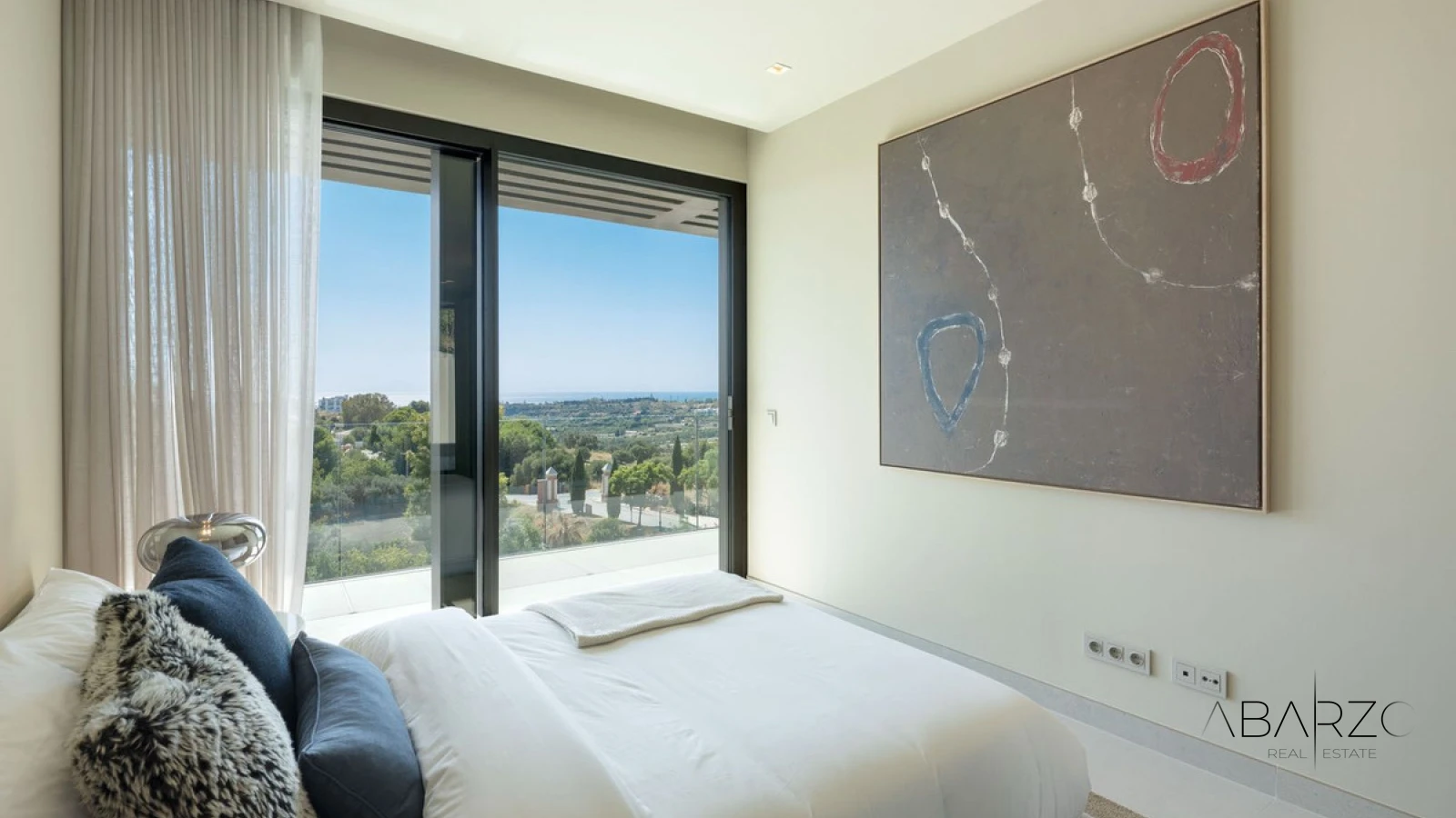 Contemporary 5-Bedroom Villa in Los Flamingos with Panoramic Sea Views — interior, Los Flamingos, Benahavís (23 of 42)