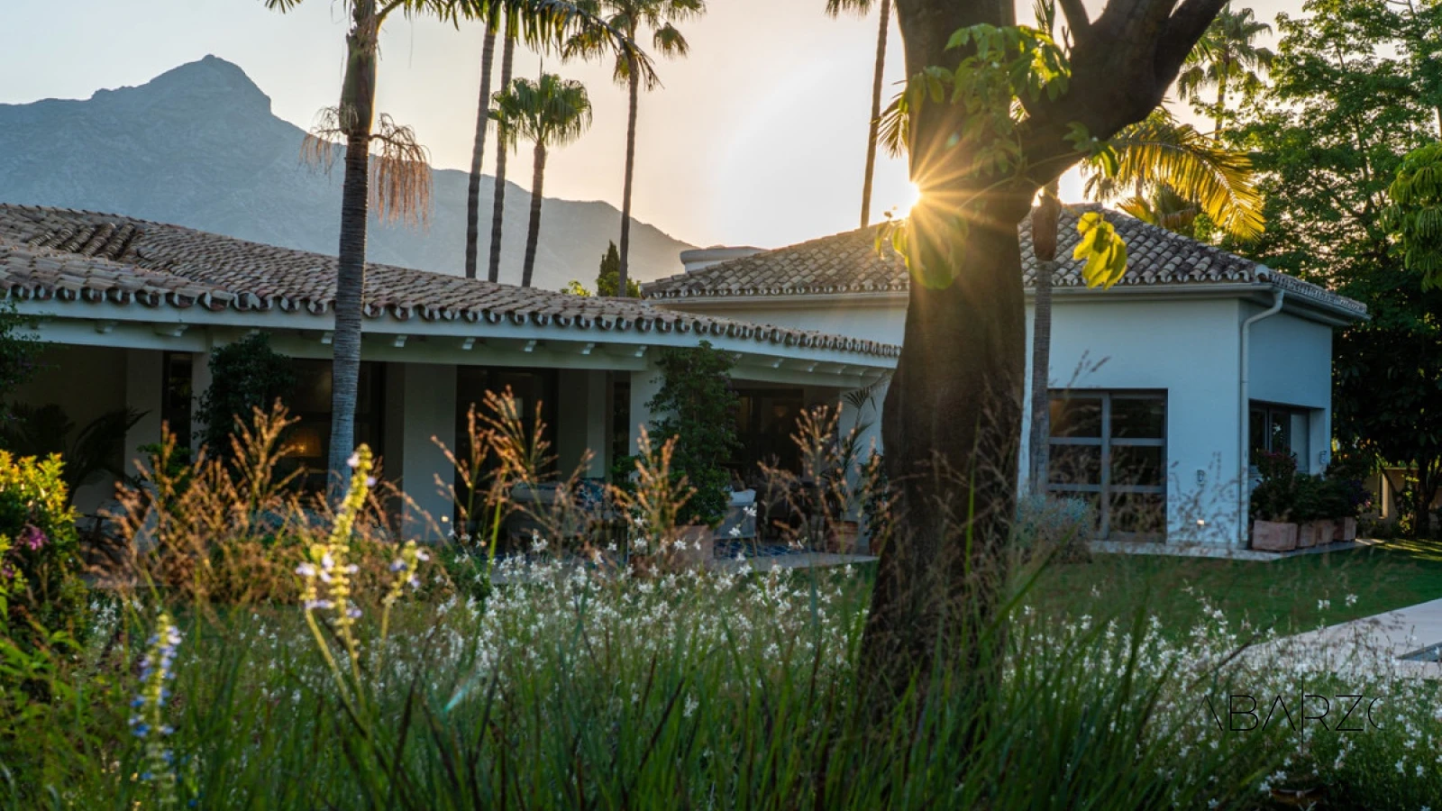 Cerquilla Gardens Andalusian Bungalow in Marbella Golf Valley with South Orientation — interior, Nueva Andalucía, Marbella (31 of 34)