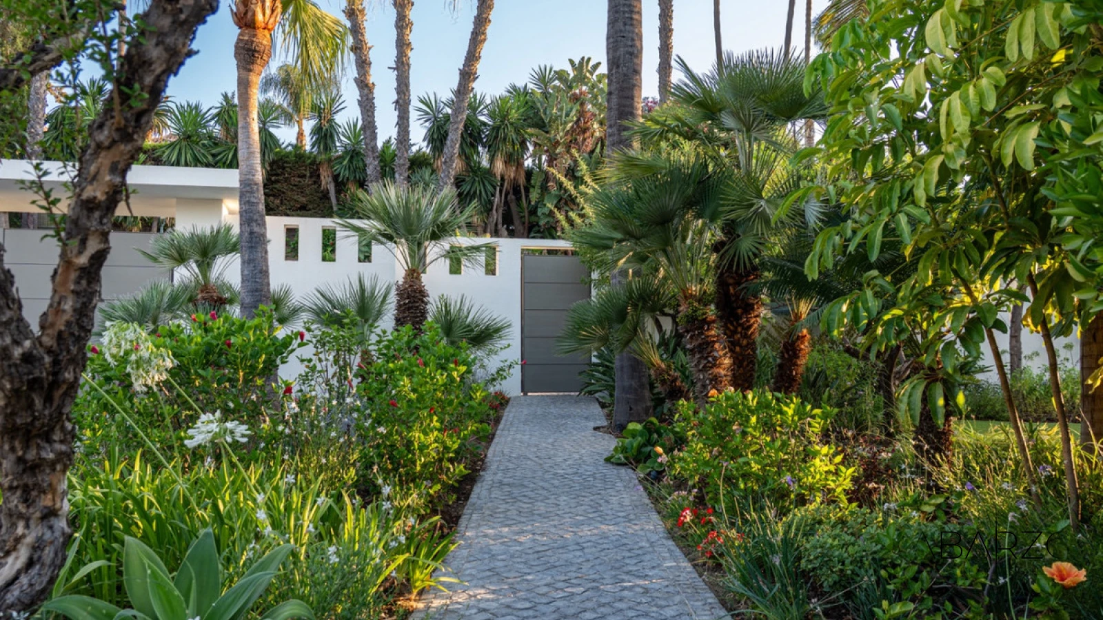 Cerquilla Gardens Andalusian Bungalow in Marbella Golf Valley with South Orientation — interior, Nueva Andalucía, Marbella (27 of 34)