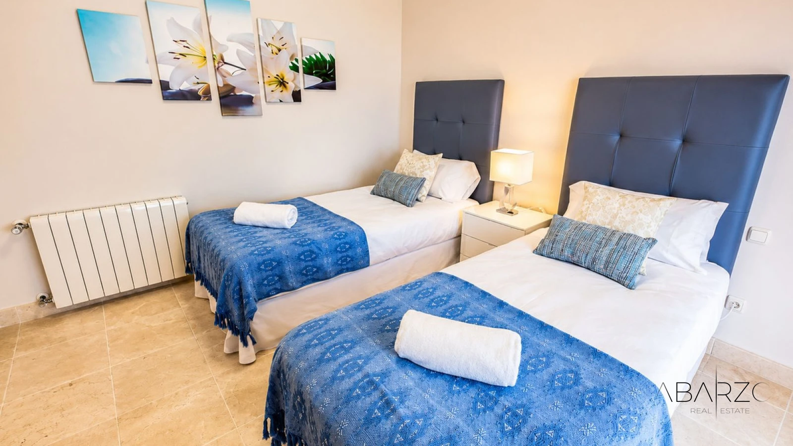 Corner apartment in Villa Padierna Golf Resort, Los Flamingos with sea and golf views — interior, Los Flamingos, Benahavís (9 of 12)