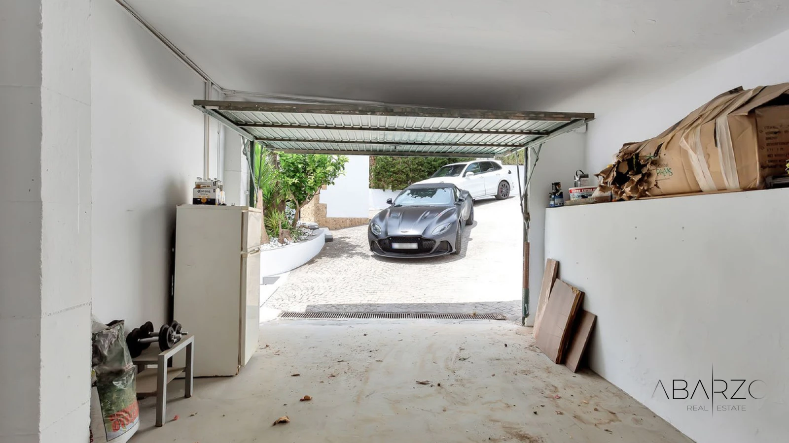 Beautiful 4-Bedroom Villa in El Rosario, Marbella East with Pool and Garden — interior, Marbella East, Marbella (28 of 46)