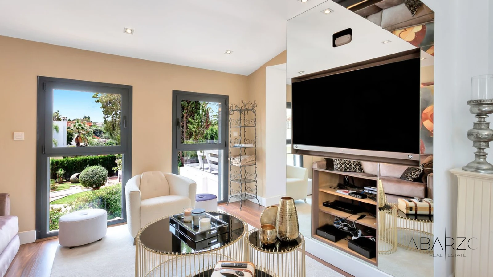 Beautiful 4-Bedroom Villa in El Rosario, Marbella East with Pool and Garden — interior, Marbella East, Marbella (23 of 46)
