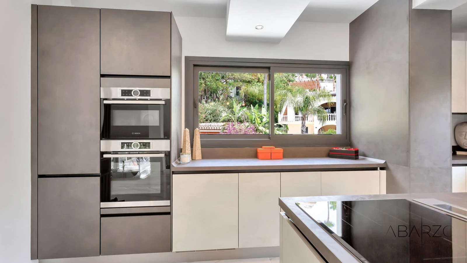 Beautiful 4-Bedroom Villa in El Rosario, Marbella East with Pool and Garden — interior, Marbella East, Marbella (15 of 46)