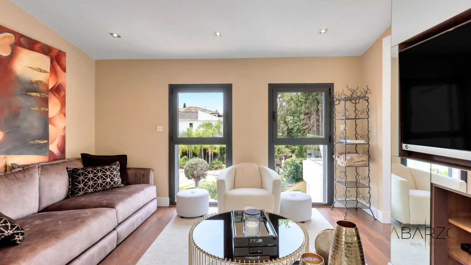 Beautiful 4-Bedroom Villa in El Rosario, Marbella East with Pool and Garden — interior, Marbella East, Marbella (13 of 46)