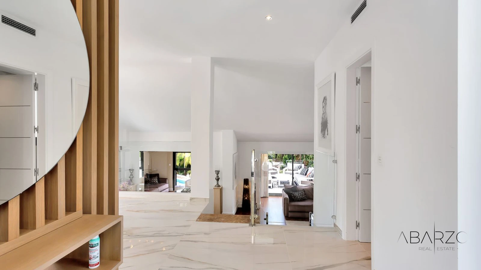 Beautiful 4-Bedroom Villa in El Rosario, Marbella East with Pool and Garden — interior, Marbella East, Marbella (18 of 46)