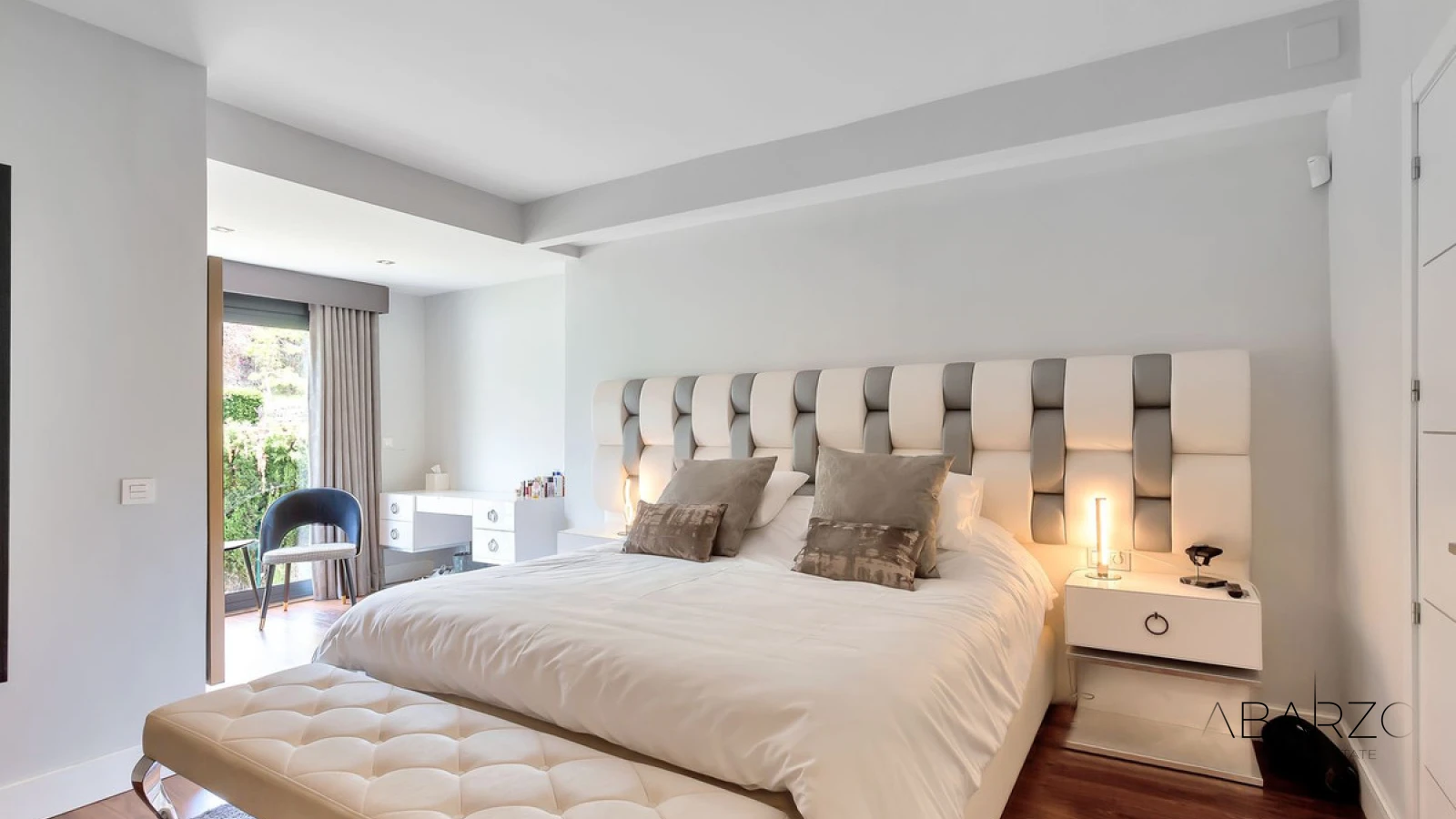Beautiful 4-Bedroom Villa in El Rosario, Marbella East with Pool and Garden — interior, Marbella East, Marbella (30 of 46)