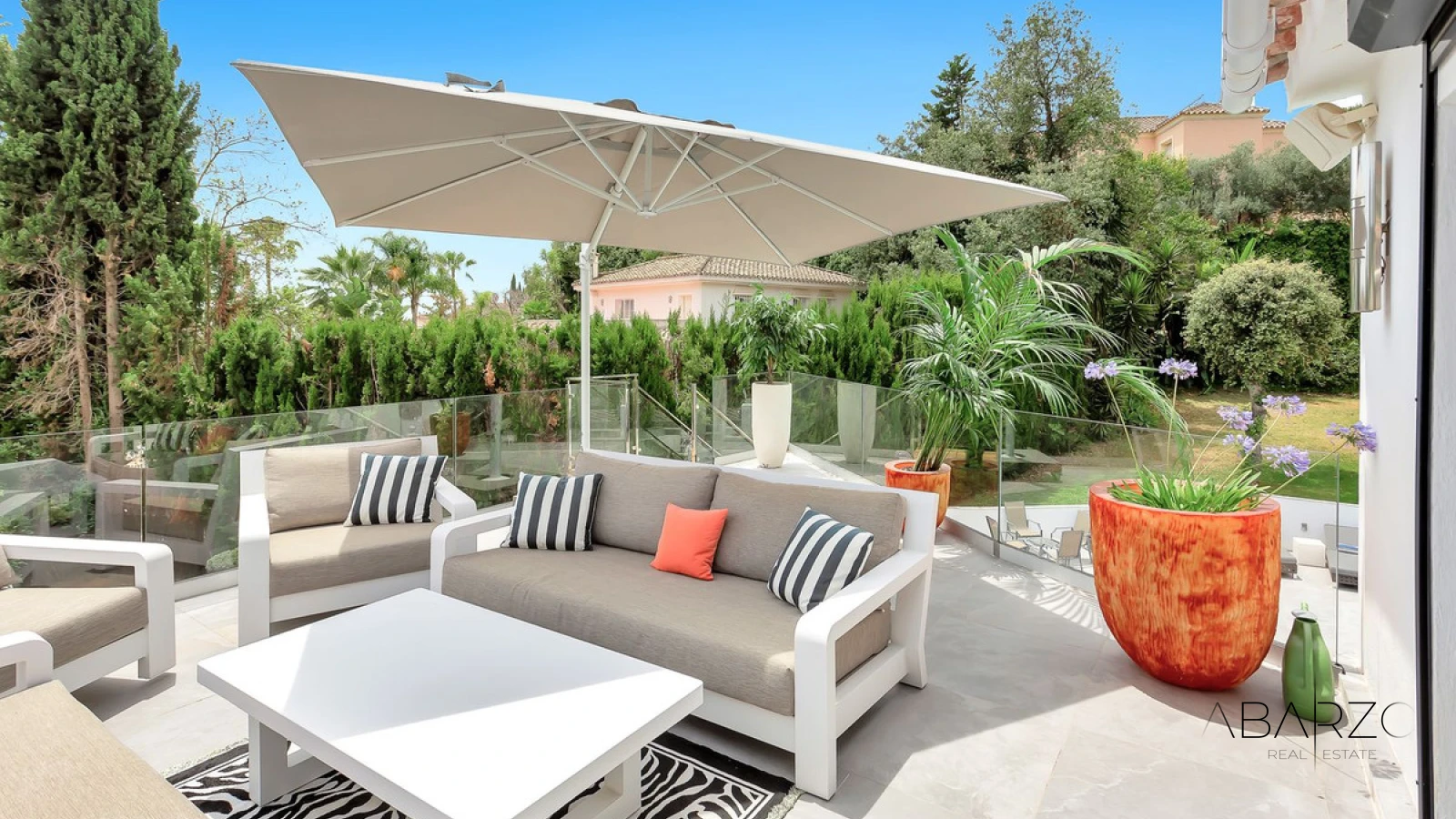 Beautiful 4-Bedroom Villa in El Rosario, Marbella East with Pool and Garden — interior, Marbella East, Marbella (6 of 46)