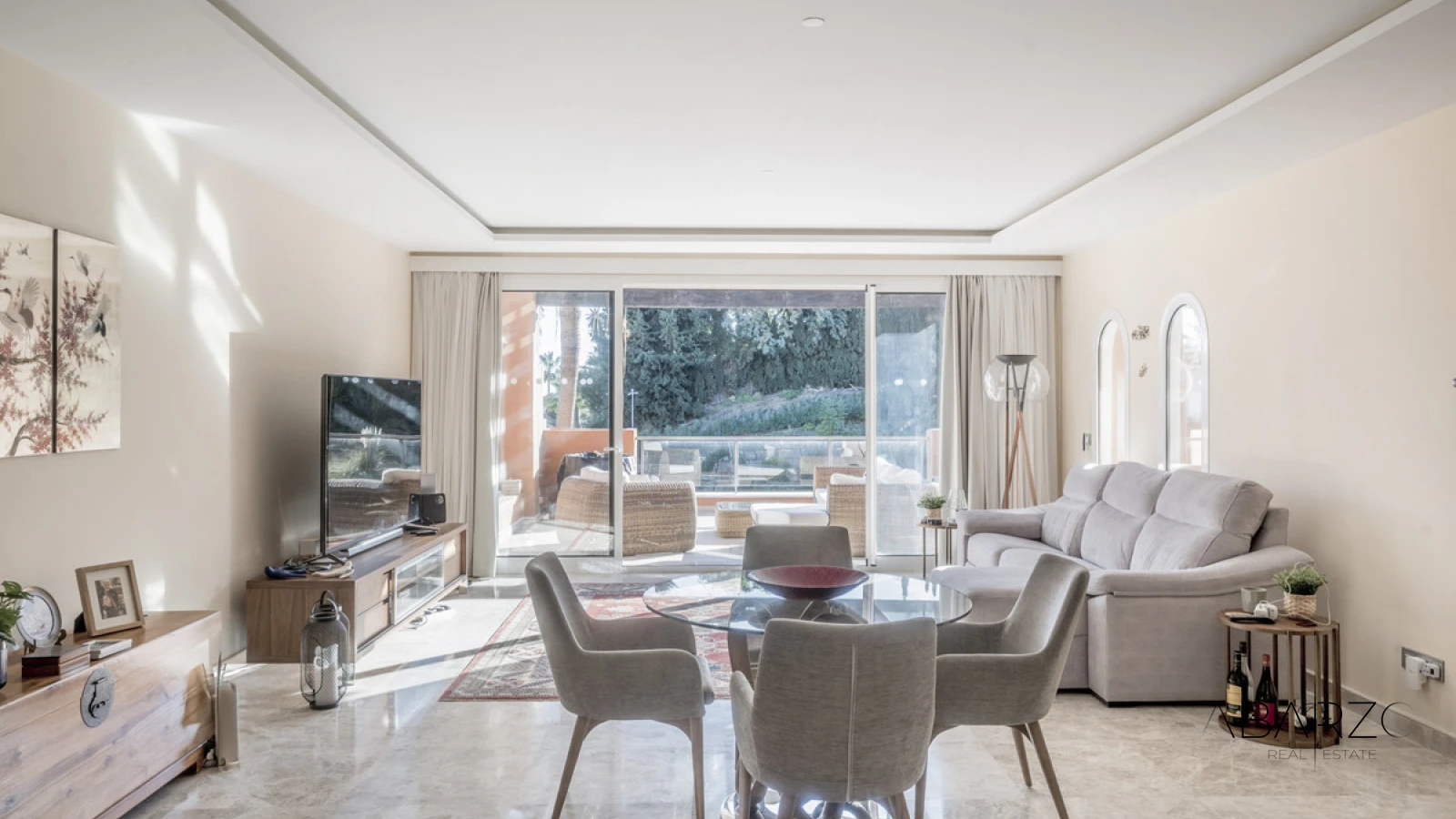 Luxury 3-Bedroom Apartment with Sea Views in Nueva Andalucía, Marbella — interior, Nueva Andalucía, Marbella (4 of 8)