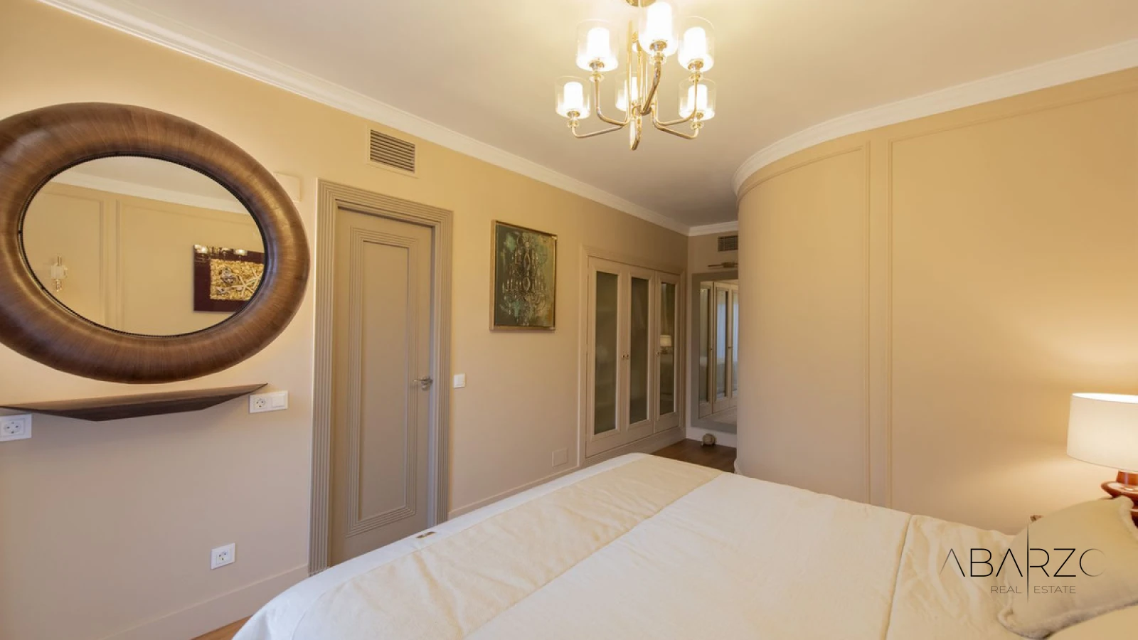 Elegant renovated townhouse in Aloha Marbella with rooftop solarium and terraces — interior, Nueva Andalucía, Marbella (22 of 49)