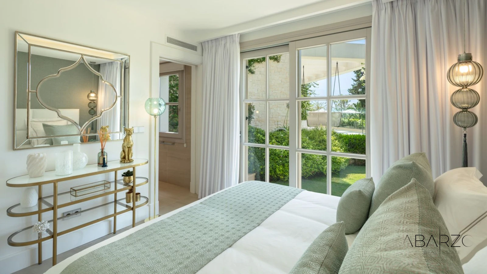Aloha Marbella Mansion with Golf Course Views and Luxurious Amenities — interior, Nueva Andalucía, Marbella (18 of 49)