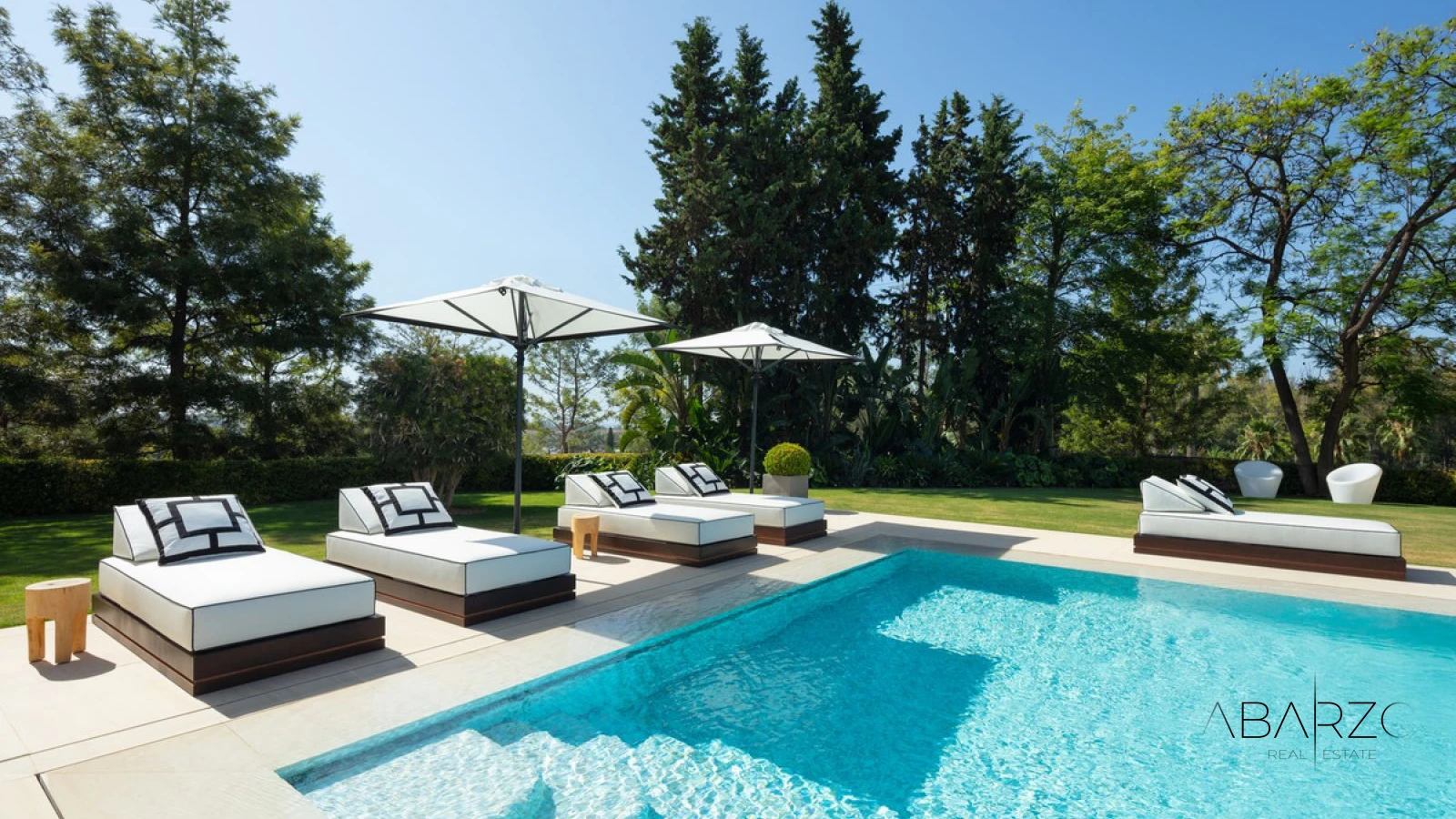 Aloha Marbella Mansion with Golf Course Views and Luxurious Amenities — interior, Nueva Andalucía, Marbella (5 of 49)