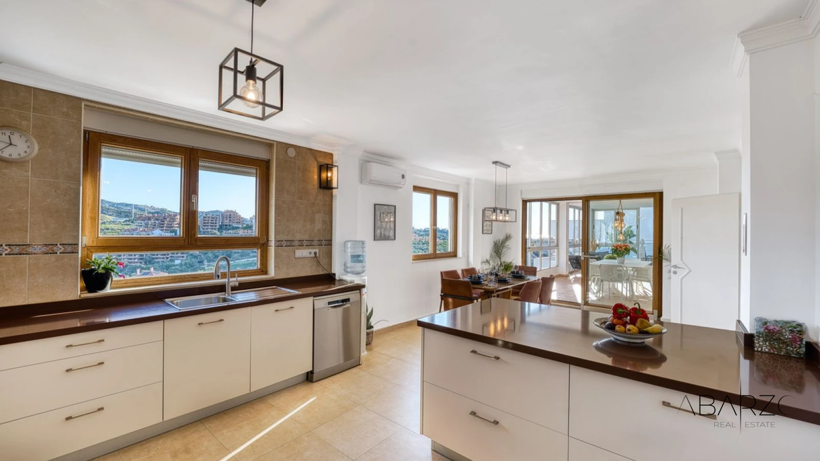 Exceptional 8-Bedroom Villa in Santa Maria Golf, Elviria with Sea Views and Heated Pool — interior, Marbella East, Marbella (6 of 30)