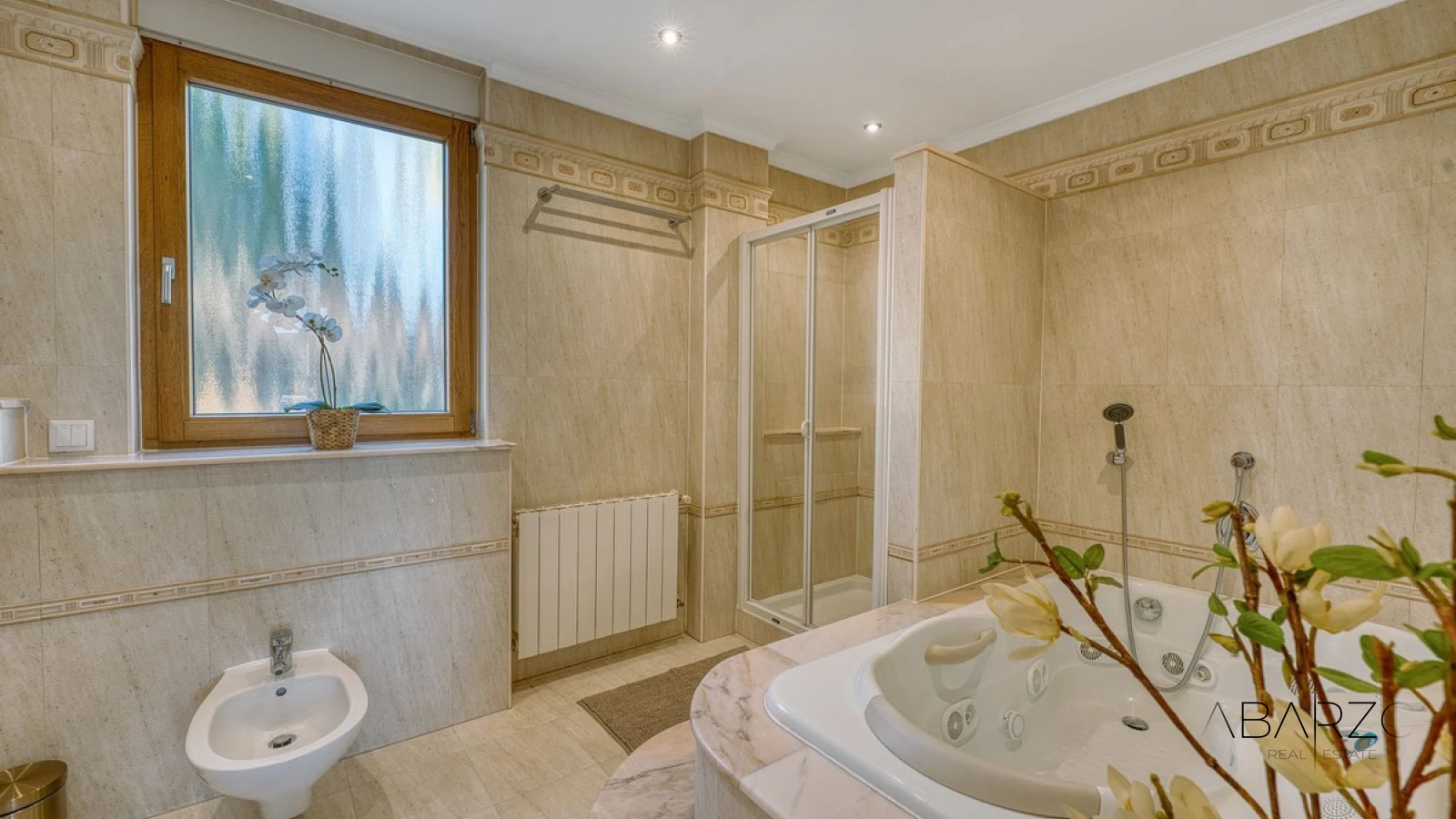 Exceptional 8-Bedroom Villa in Santa Maria Golf, Elviria with Sea Views and Heated Pool — interior, Marbella East, Marbella (19 of 30)