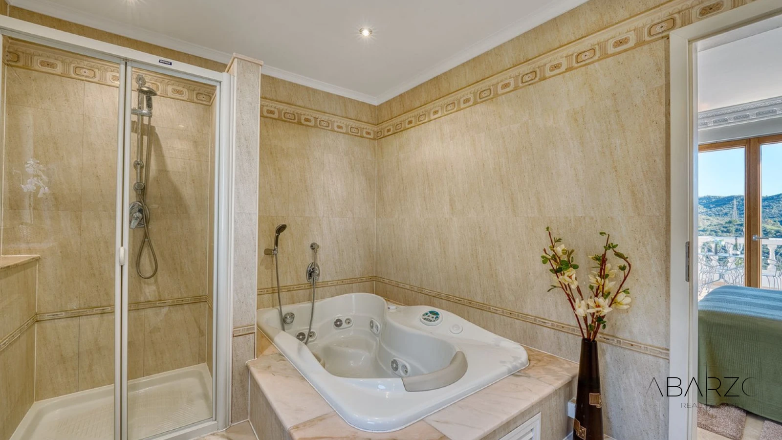 Exceptional 8-Bedroom Villa in Santa Maria Golf, Elviria with Sea Views and Heated Pool — interior, Marbella East, Marbella (20 of 30)