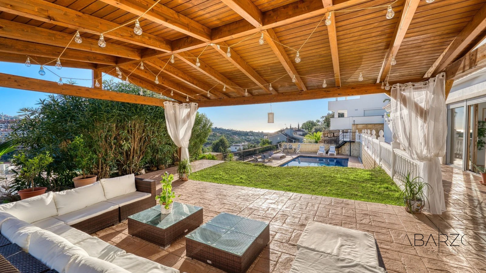Exceptional 8-Bedroom Villa in Santa Maria Golf, Elviria with Sea Views and Heated Pool — interior, Marbella East, Marbella (8 of 30)