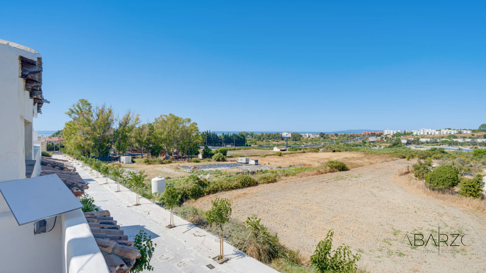 Unique five-bedroom townhouse with rooftop terrace in Cancelada, Estepona — interior, New Golden Mile, Estepona (17 of 22)