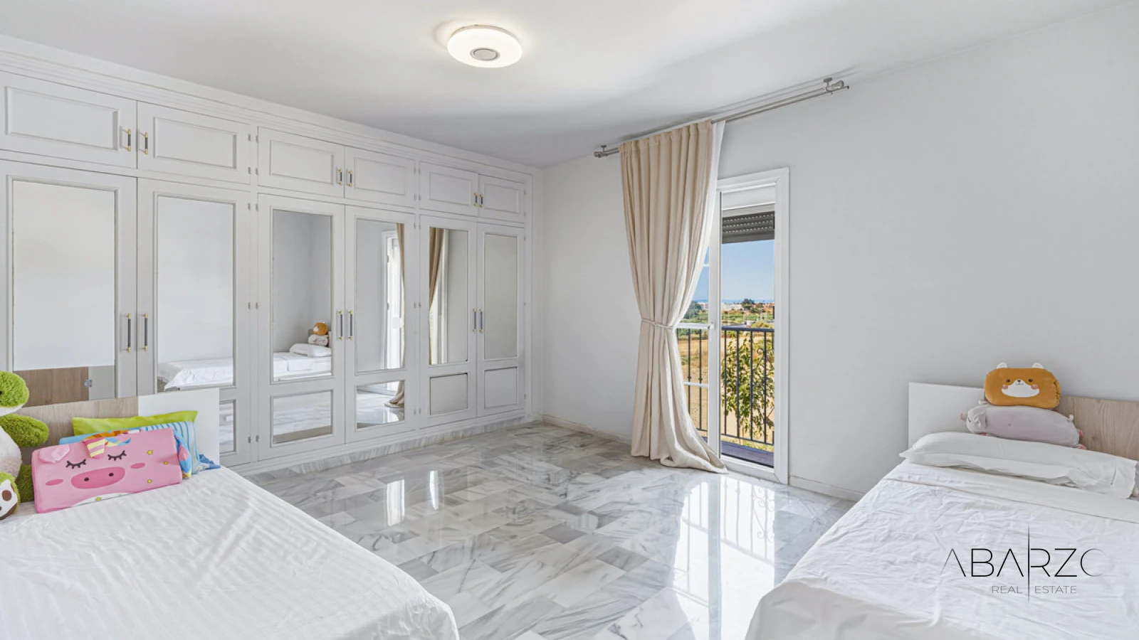 Unique five-bedroom townhouse with rooftop terrace in Cancelada, Estepona — interior, New Golden Mile, Estepona (14 of 22)