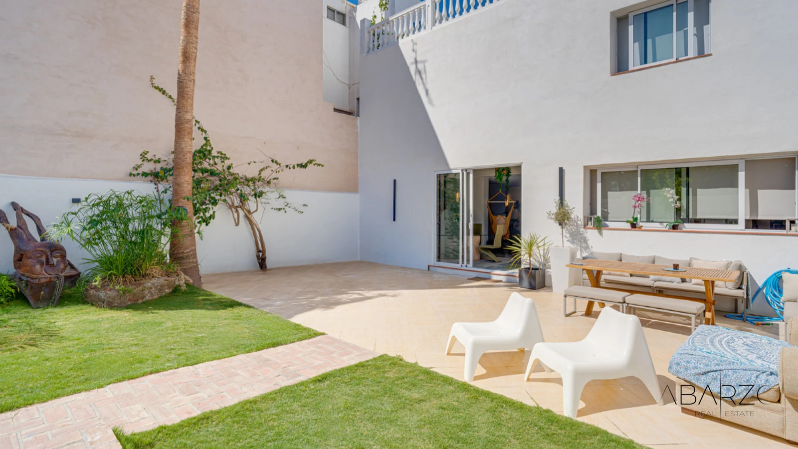 Unique five-bedroom townhouse with rooftop terrace in Cancelada, Estepona — luxury property for sale in New Golden Mile, Estepona