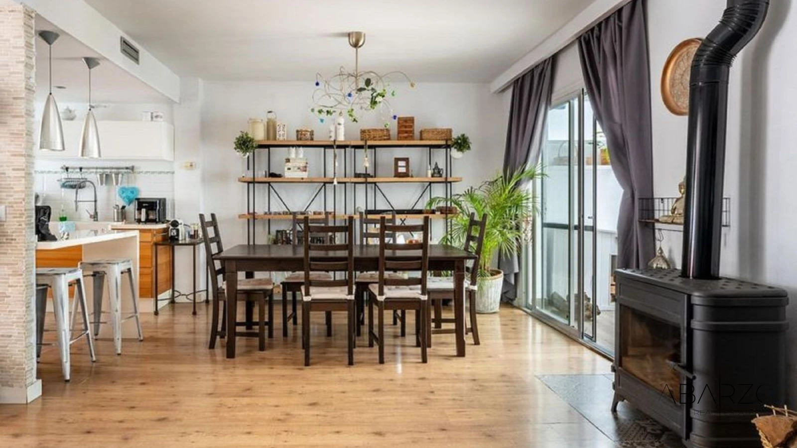 Charming 3-Bedroom House in Los Naranjos de Marbella with Patio and Pool Access — interior, Nueva Andalucía, Marbella (9 of 22)