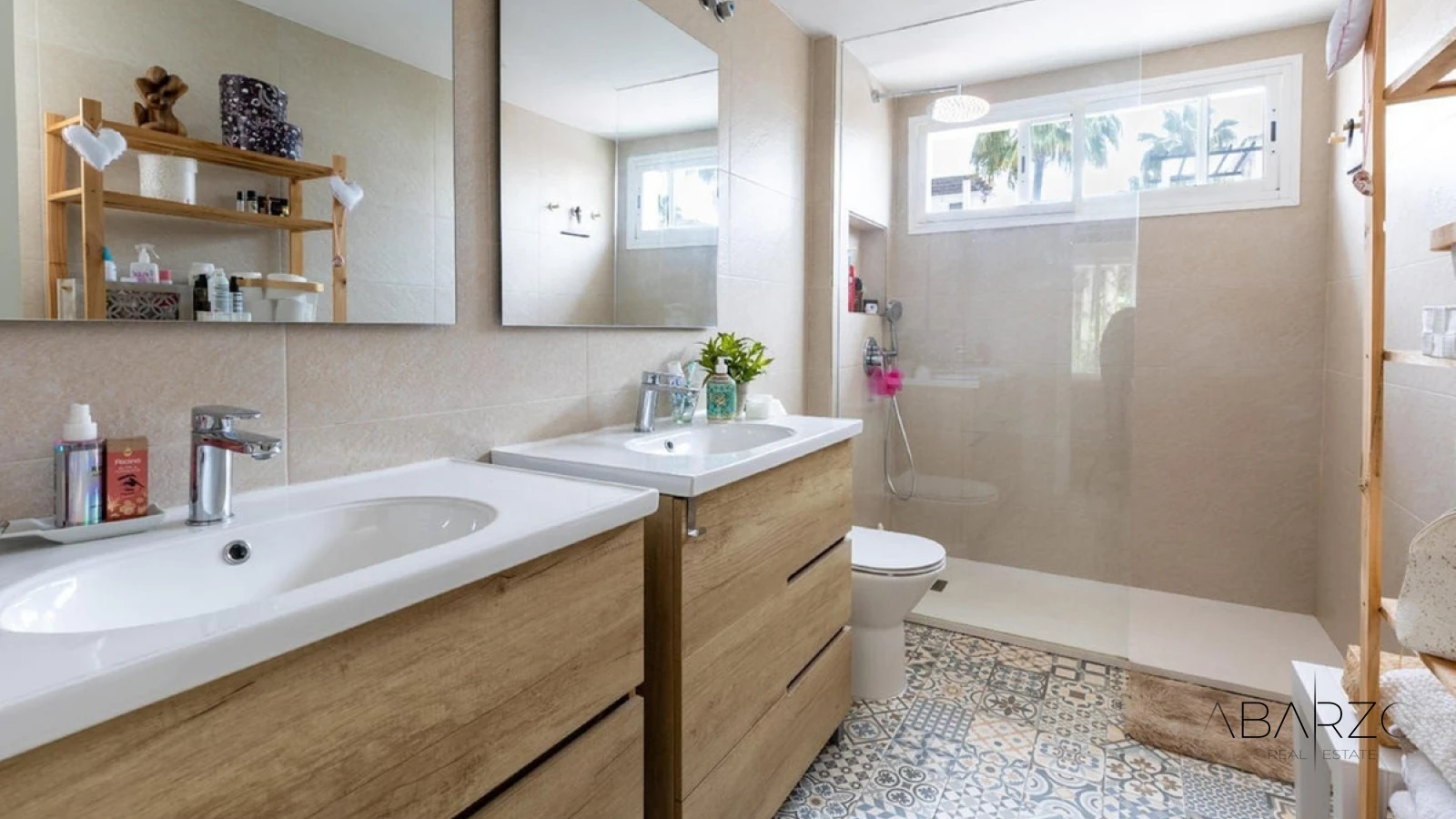 Charming 3-Bedroom House in Los Naranjos de Marbella with Patio and Pool Access — interior, Nueva Andalucía, Marbella (14 of 22)