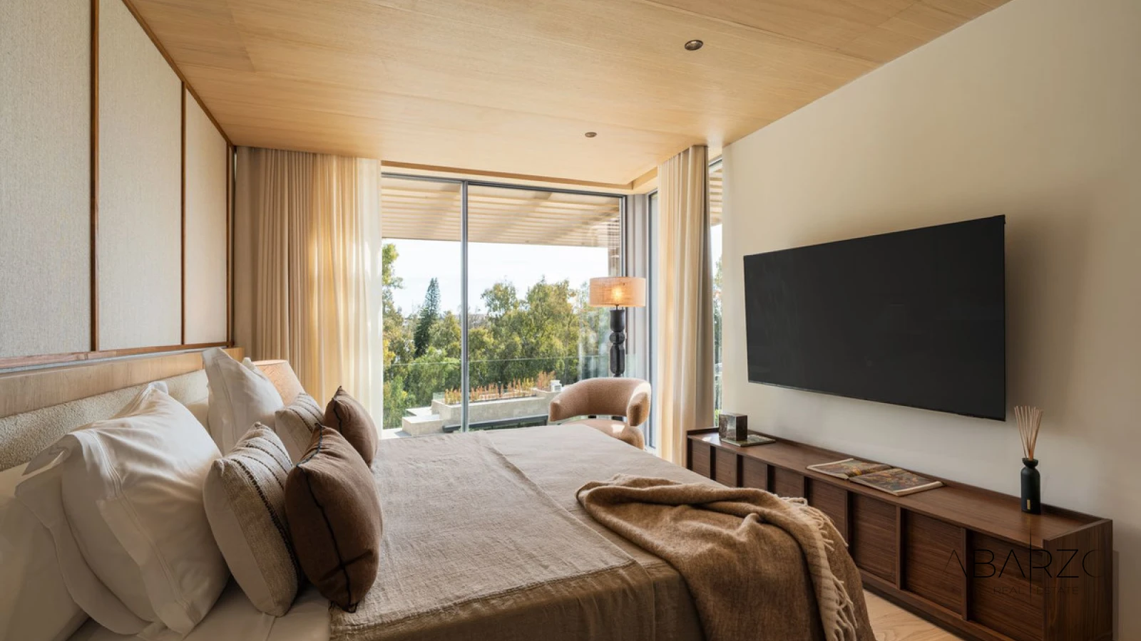 Modern villa with sea views in La Cerquilla, Marbella, private pool and terraces — interior, Nueva Andalucía, Marbella (7 of 34)