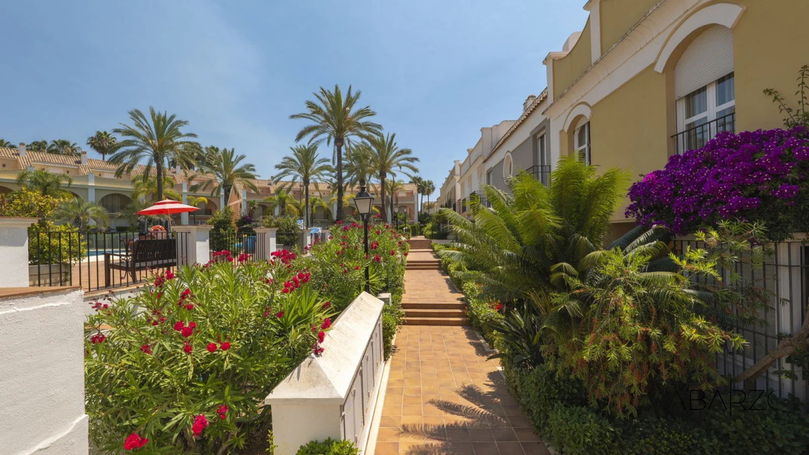 Casa Adosada Esquinera en Bahía de Marbella con Acceso a la Playa y Jardín Privado — interior, Marbella East, Marbella (20 of 26)