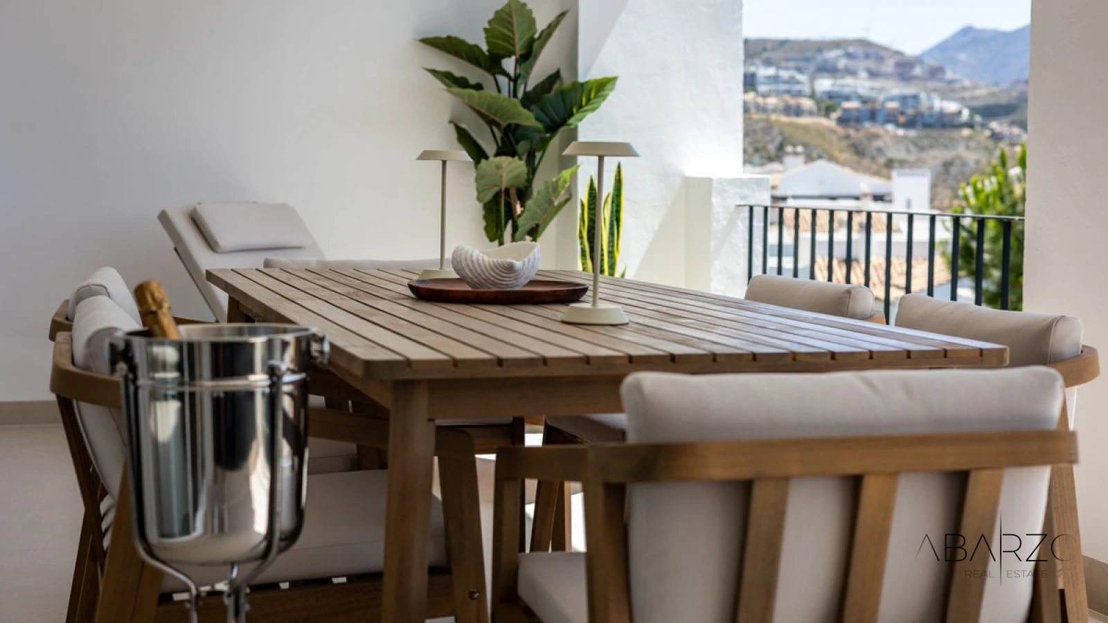 3-Bedroom Apartment in La Quinta Hills with Panoramic Sea Views — interior, La Quinta, Benahavís (19 of 33)