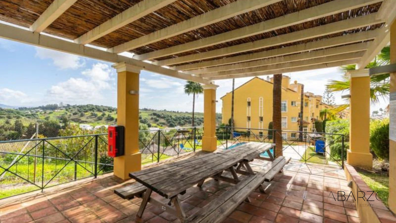 Penthouse with Panoramic Views in Estepona, Near Golf and Beaches — interior, New Golden Mile, Estepona (10 of 12)