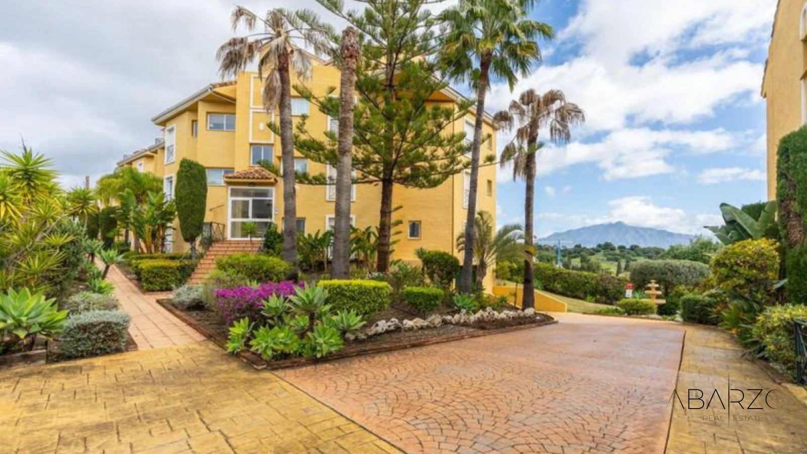 Penthouse with Panoramic Views in Estepona, Near Golf and Beaches — interior, New Golden Mile, Estepona (11 of 12)