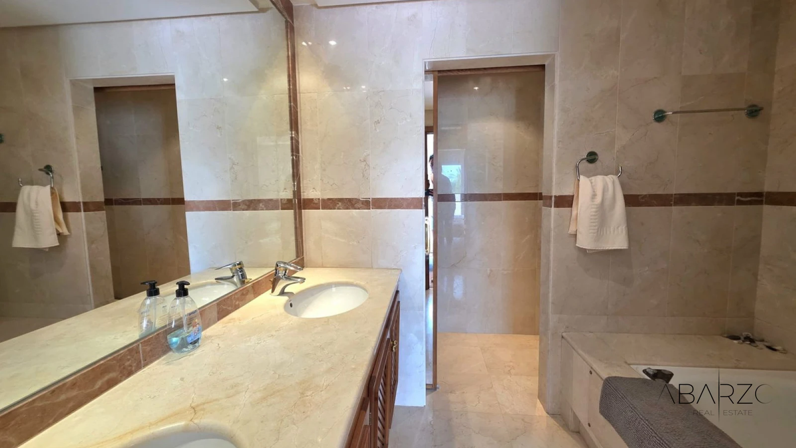 Large 3-Bedroom House in Costalita with Near the Sea and Community Pools — interior, New Golden Mile, Estepona (18 of 29)